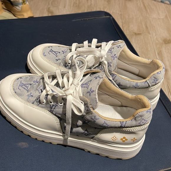 Origins LV - Picture 3 of 3